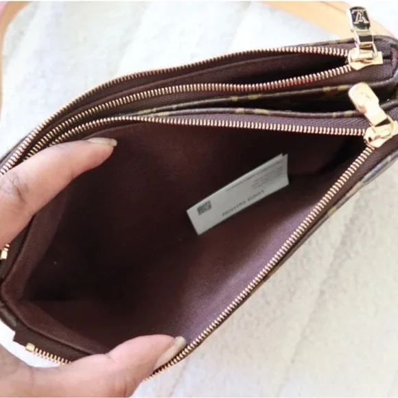 Louis Vuitton Monogram Crossbody with Gold Chain - Picture 4 of 5